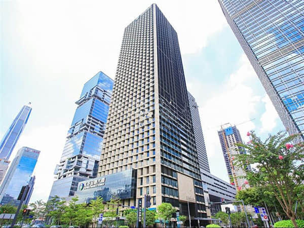 宝马电池技术革命：一场由标准、体系与敬畏驱动的电动化范式跃迁